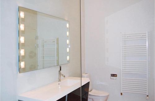 Handrup Strand House | Nice Home In Ebeltoft With Sauna