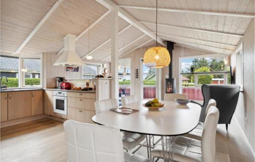 Sjaelborg House | Nice Home In Esbjerg V With Wifi