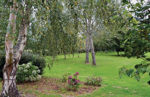 Gouesnach House | Nice home in Gouesnac'h with kitchen