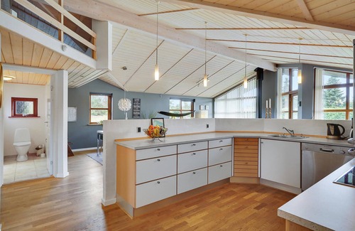 Hou House | Nice home in Hals with sauna
