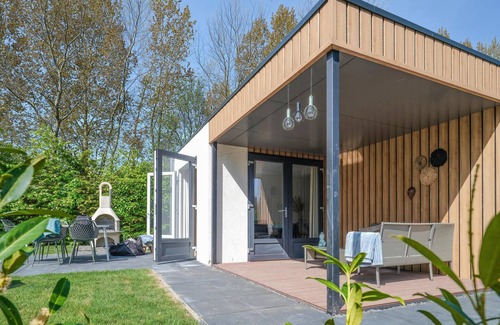 Heinkenszand House | Nice home in Heinkenszand with sauna