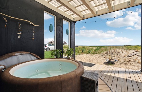 Hvide Sande House | Nice home in Hvide Sande with sauna