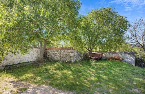 Sibenik House | Nice home in Konjevrate with kitchen