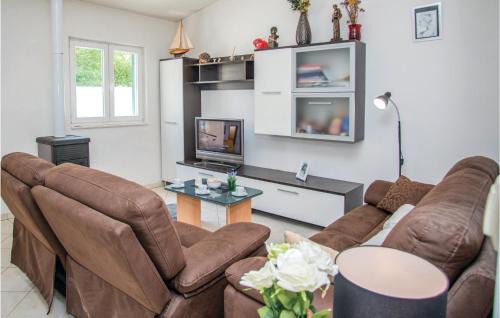 Central Dalmatia House | Nice Home In Kresevo Brdo With Kitchen