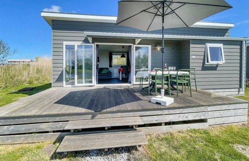 Lauwersoog House | Nice home in Lauwersoog with WiFi