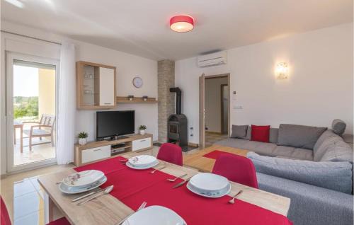 Liznjan House | Nice Home In Liznjan With Wifi