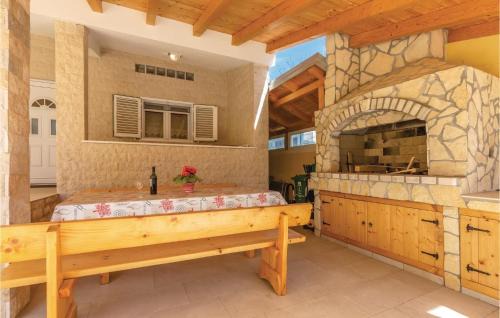 Liznjan House | Nice Home In Liznjan With Wifi