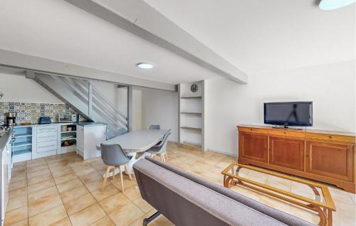 Vieux-Mareuil House | Nice Home In Mareuil En Perigord