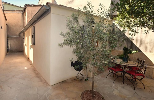 Monteux House | Nice home in Monteux with WiFi