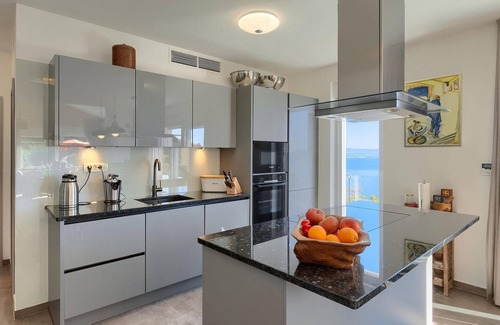 Mosenice House | Nice home in Moscenice