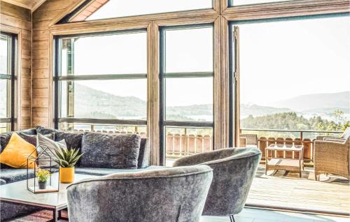 Nedstrand House | Nice Home In Nedstrand With Kitchen