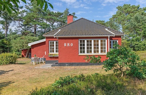 Bedegaard House | Nice home in Nexø with WiFi