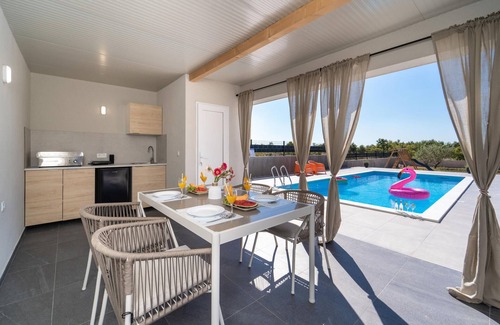 Paljuv House | Nice home in Paljuv with Wi-Fi