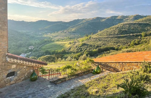 Perdifumo House | Nice home in Perdifumo with WiFi