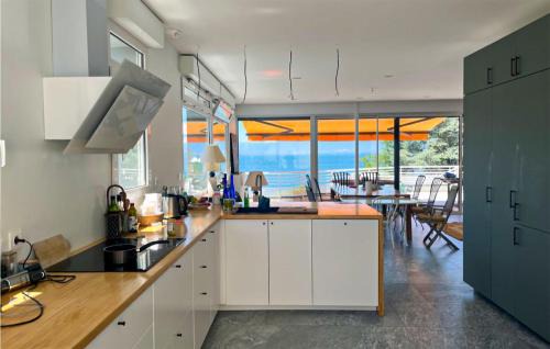 Pierre-Chatel House | Nice Home In Pierre-Châtel With Wifi