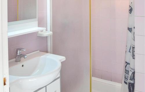 Pleuven House | Nice Home In Pleuven With Wifi