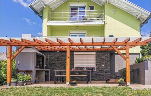Popovaca House | Nice Home In Popovaca With Sauna
