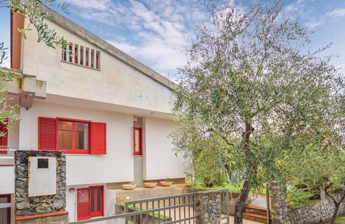 Praia a Mare House | Nice home in Praia a Mare with kitchen