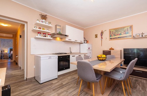 Pridraga House | Nice home in Pridraga with WiFi