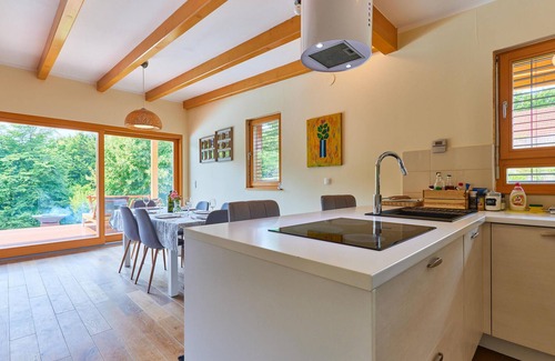 Rakov Potok House | Nice home in Rakov Potok with WiFi