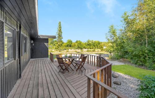 Ronbjerg House | Nice Home In Roslev With Kitchen