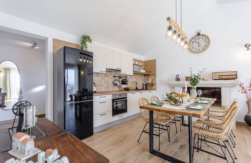 Supetar House | Nice home in Splitska-Supetar with WiFi