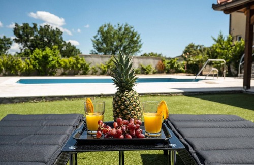 Velim House | Nice home in Sibenik with sauna