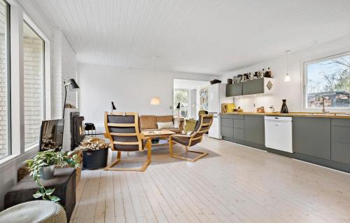 Sjllands Odde House | Nice Home In Sjællands Odde With Wifi