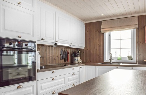 Sjusjoen House | Nice home in Sjusjøen with sauna