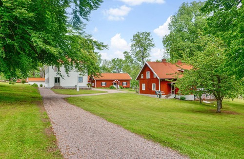 Skovde Municipality House | Nice home in Skövde with kitchen