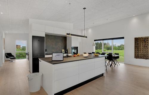 Lihme House | Nice Home In Spøttrup With Sauna