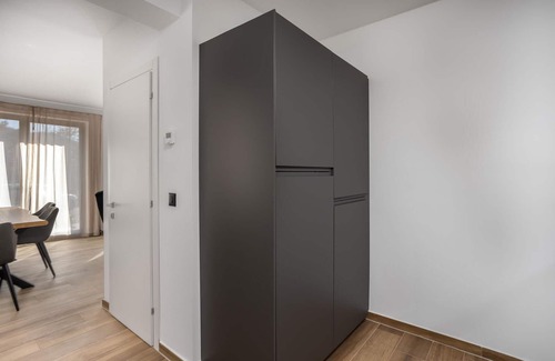 Ravna Gora House | Nice home in Stari Laz with kitchen