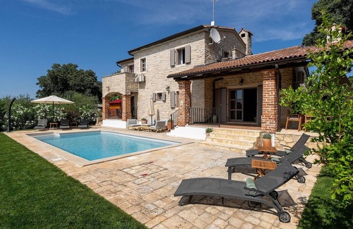Selina House | Nice home in Sveti Lovrec