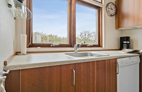 Skaven Strand House | Nice home in Tarm with WiFi