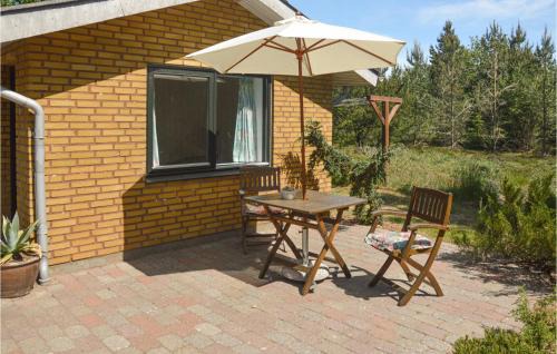 Skaven Strand House | Nice Home In Tarm With Wifi