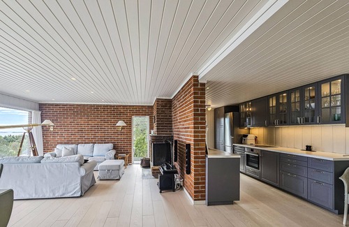 Larvik House | Nice home in Tjodalyng with kitchen