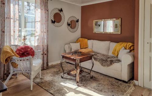 Ulricehamn House | Nice Home In Ulricehamn With Wifi