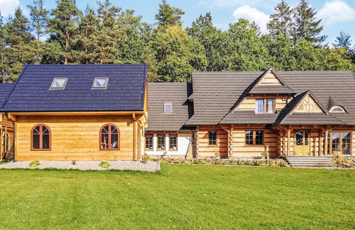 Bydlino House | Nice home in Ustka with WiFi
