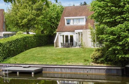 Vlagtwedde House | Nice home in Vlagtwedde