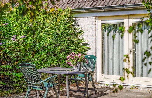 Wemeldinge House | Nice home in Wemeldinge with WiFi