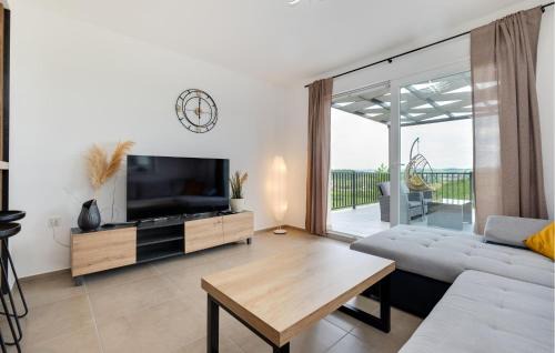 Sveti Ivan Zelina House | Nice Home In Zadrkovec With Wifi