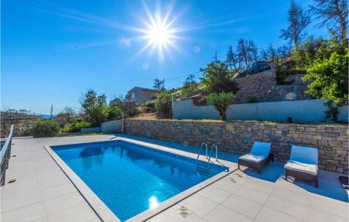 Zrnovnica House | Nice Home In Zrnovnica
