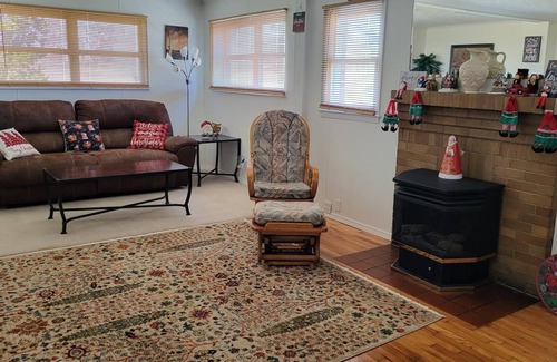Maryville House | Nice Home Located Near The Smokie Mountains and The Dragon