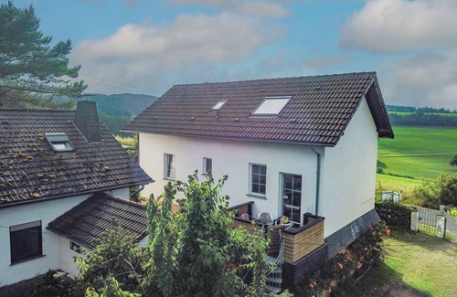 Kerschenbach House | Nice house with garden and children's facilities