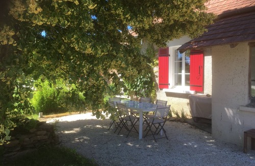 Chalais Cottage | Nice independent apartment in an old farmhouse