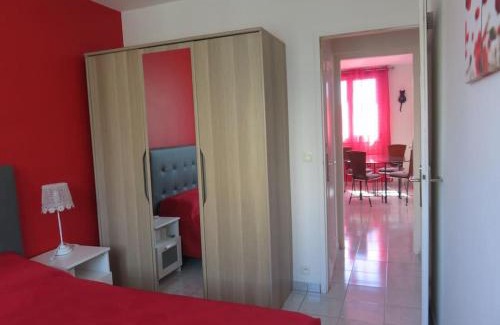 Le Ray Apartment | NICE NORD 2 PIECES CALMES,WIFI,CLIM,BALCON,PARKING