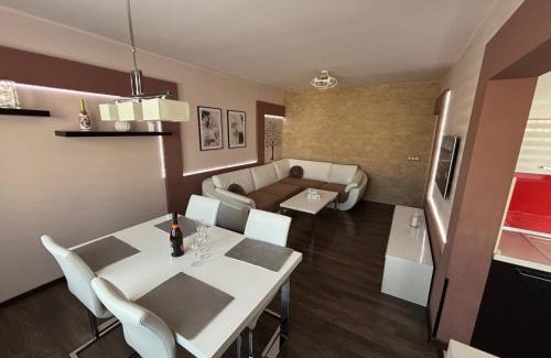 Liptovsky Mikulas Apartment | Nice Place, Podbreziny