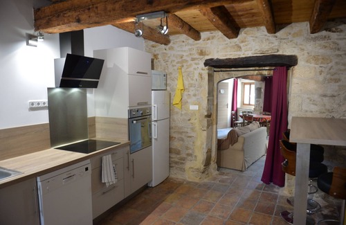 Meynes House | Nice, quiet, cool apartment for 4 people.