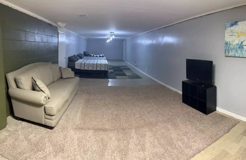 Clarinda House | Nice quiet neighborhoodnn