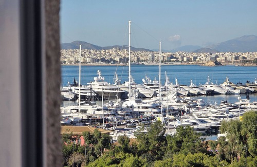 Palaio Faliro Apartment | Νice Sea View Elegant Apartment in Marina Floisvos